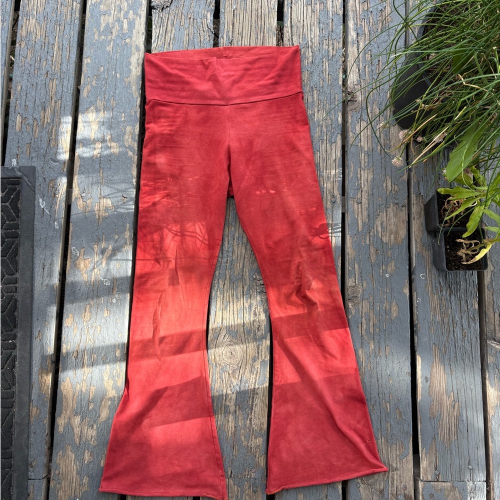 Purusha People Red crystal dye Bell bottoms